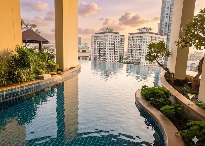 Strolling In The Clouds 37th Floor Panoramic View In Near Bts Phra Khanong Station Infinity Pool Luxurious And Cozy Апартаменты *