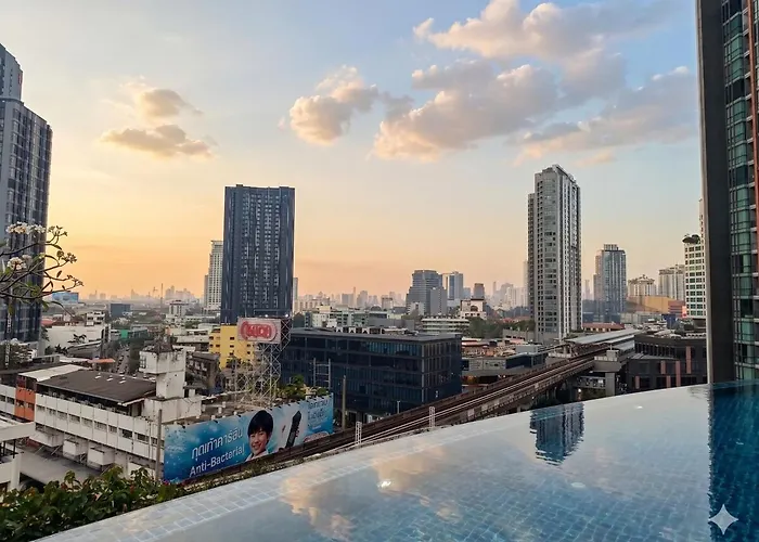 Strolling In The Clouds 37th Floor Panoramic View In Near Bts Phra Khanong Station Infinity Pool Luxurious And Cozy * Бангкок